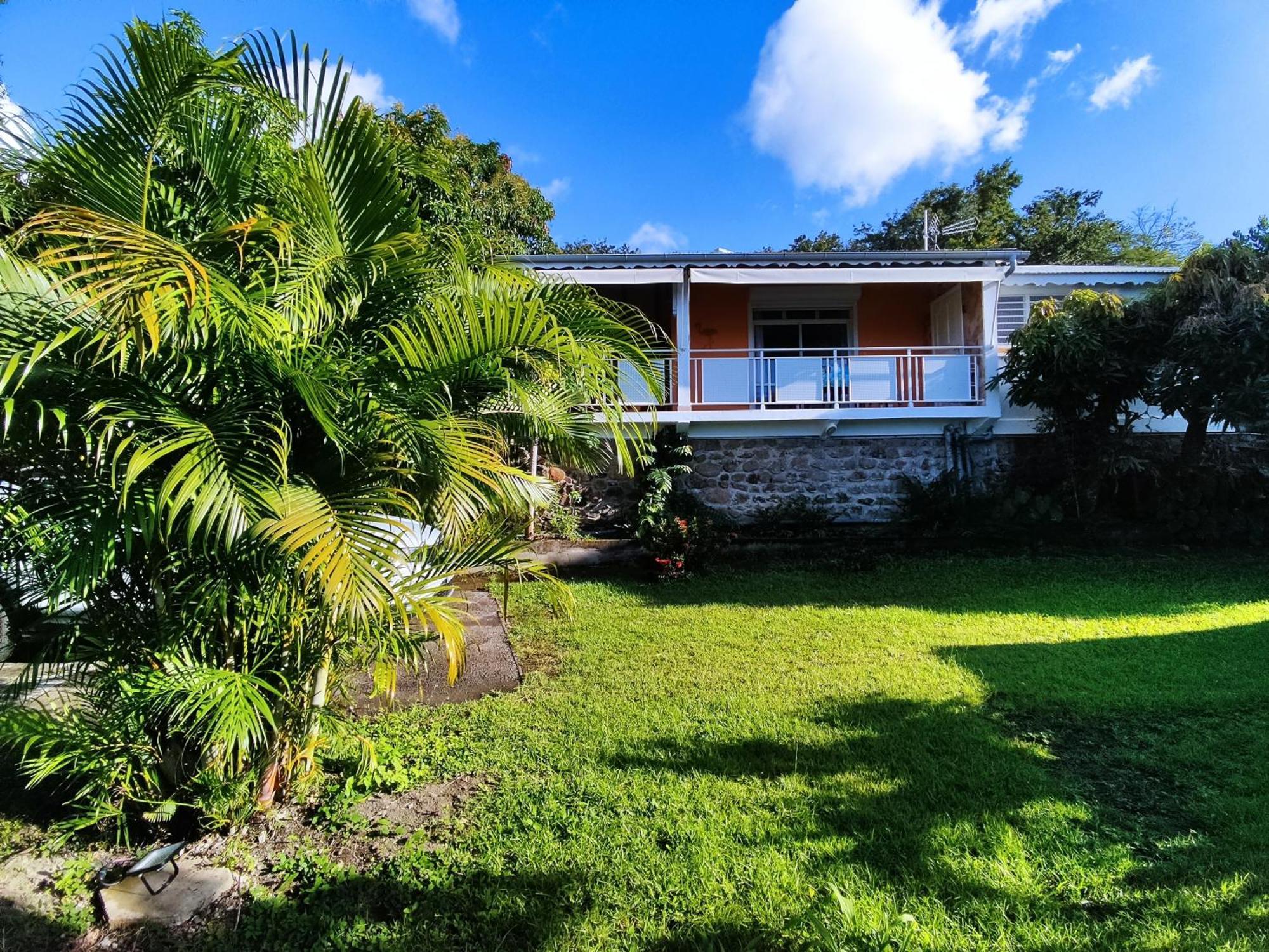 Holiday home With Sea View In